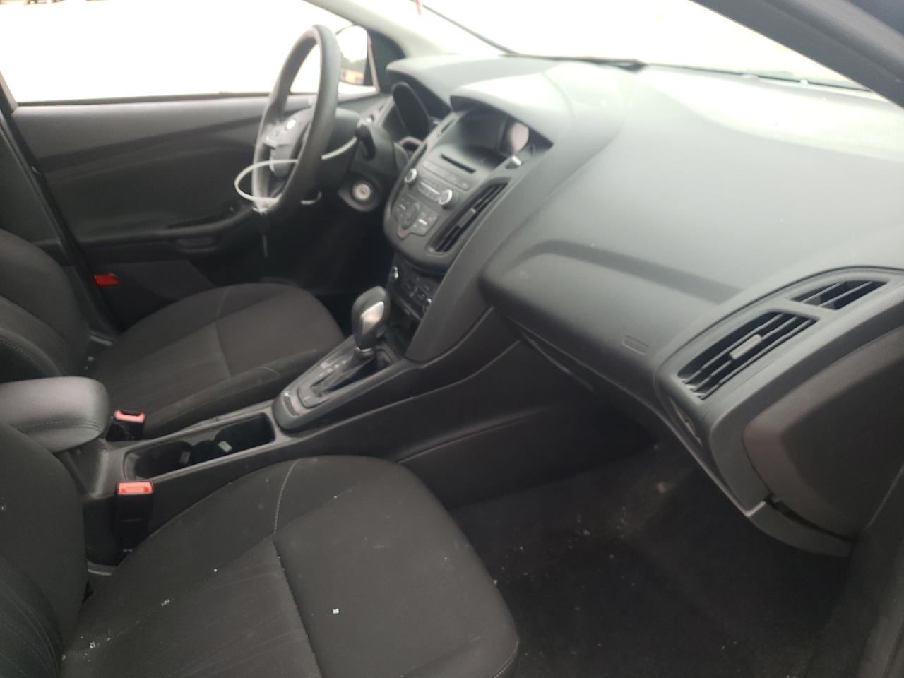 Photo 5 from auction – 2017 FORD FOCUS SE with VIN 1FADP3F27HL208304