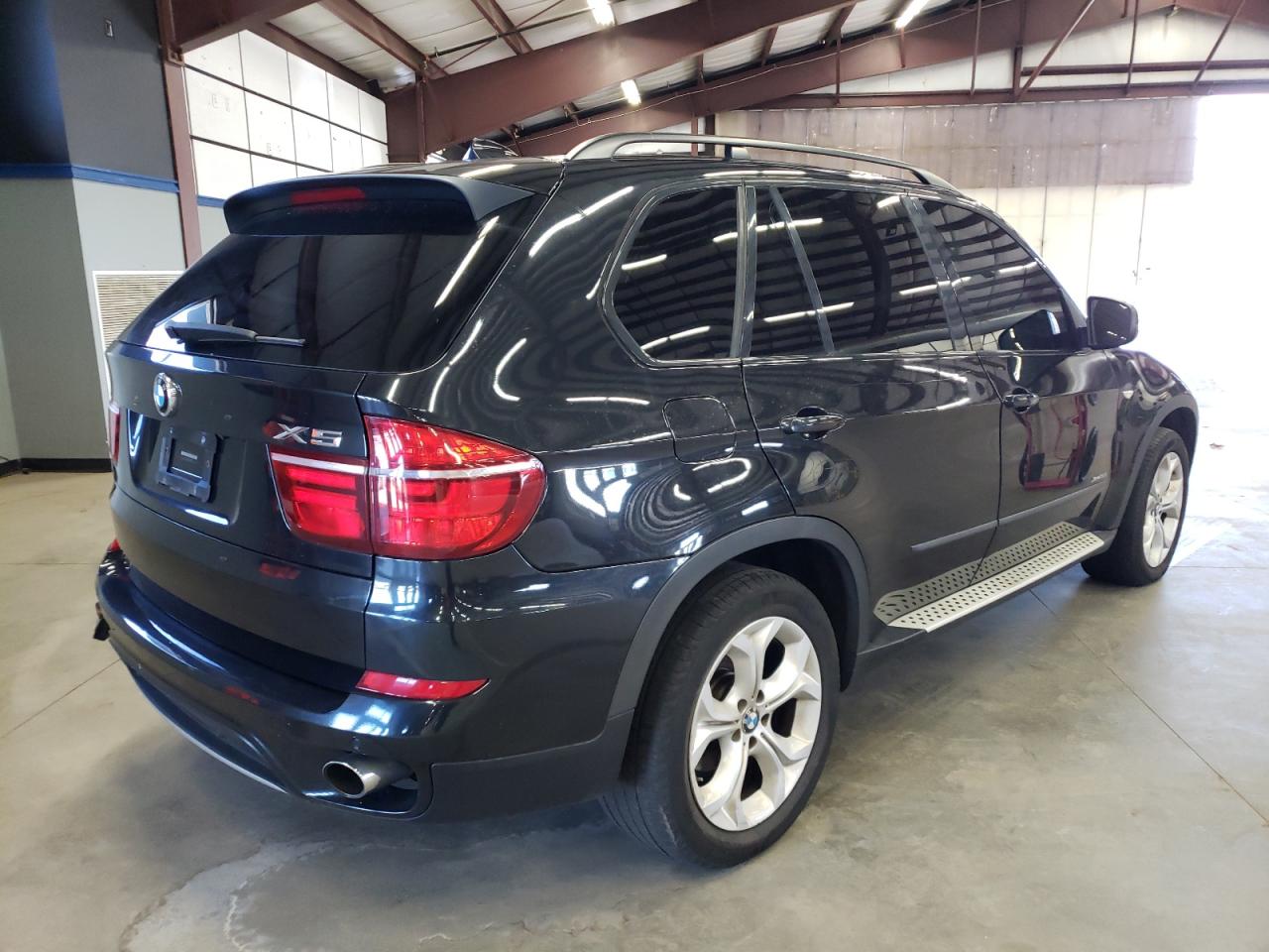 Photo 4 from auction – 2012 BMW X5 XDRIVE3 with VIN 5UXZV4C50CL743833