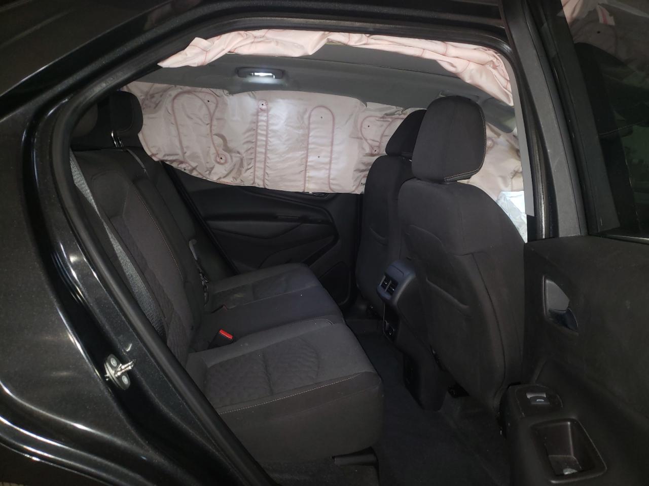 Photo 6 from auction – 2018 CHEVROLET EQUINOX LT with VIN 2GNAXKEX2J6246565