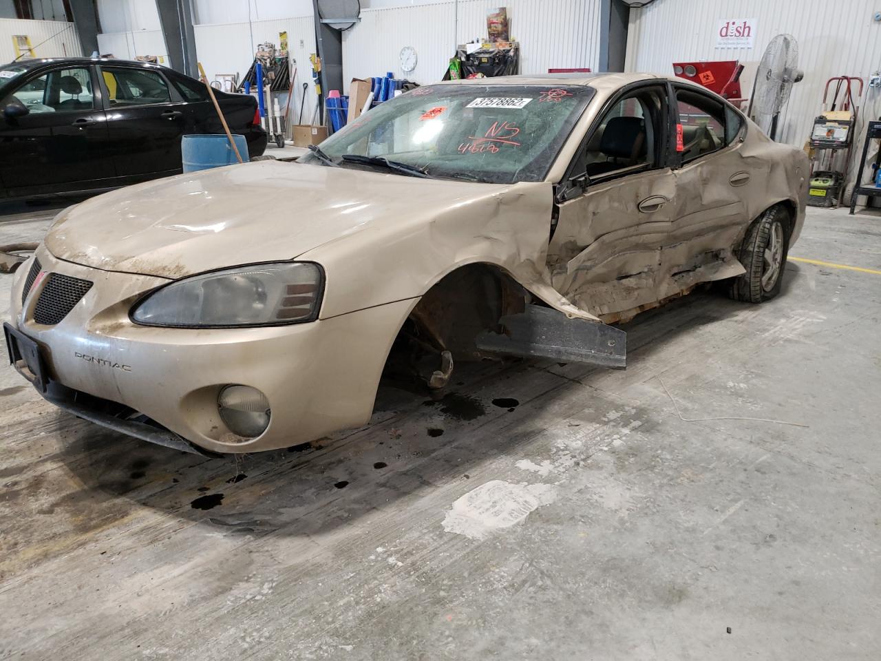 Photo 2 from auction – 2004 PONTIAC GRAND PRIX with VIN 2G2WS522541374828