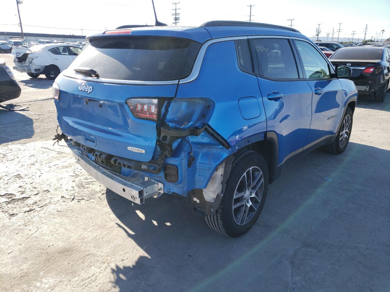 Photo 4 from auction – 2019 JEEP COMPASS LA with VIN 3C4NJCBB4KT615191