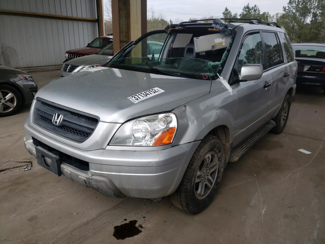 Photo 2 from auction – 2005 HONDA PILOT EXL with VIN 5FNYF186X5B011550