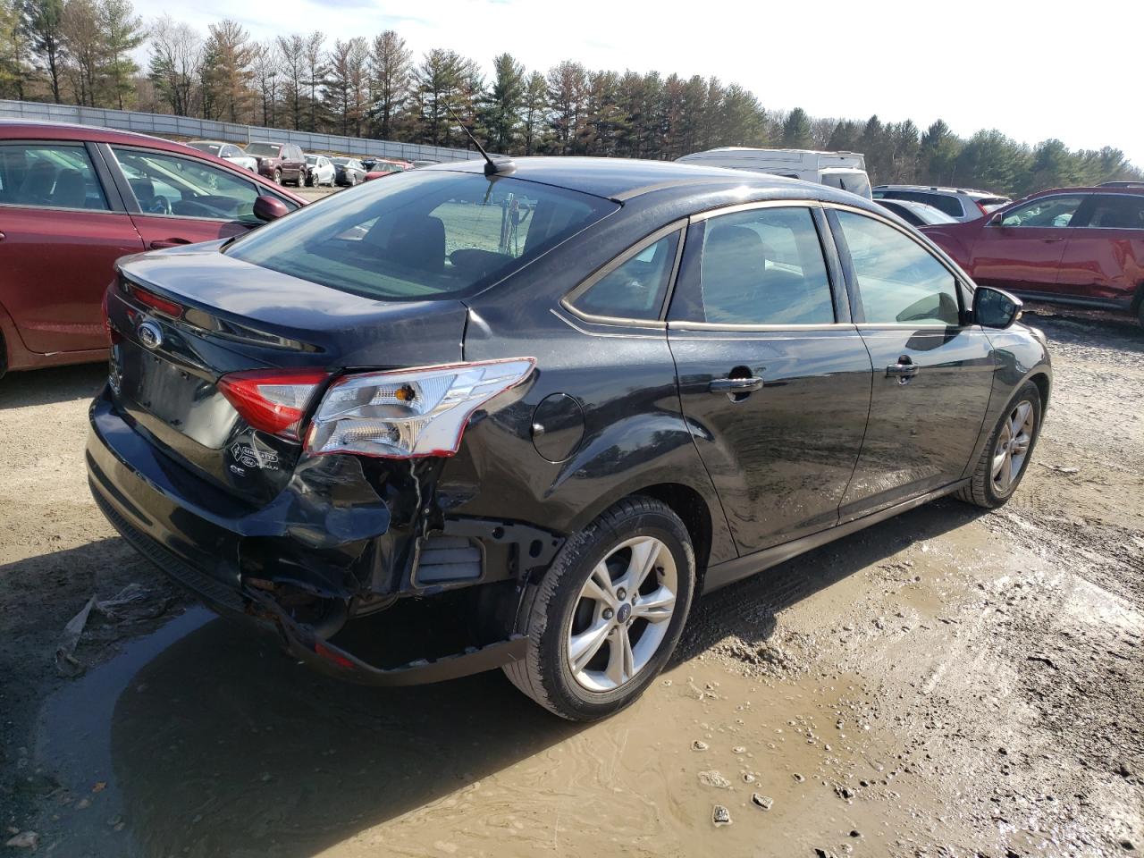 Photo 4 from auction – 2013 FORD FOCUS SE with VIN 1FADP3F27DL186573