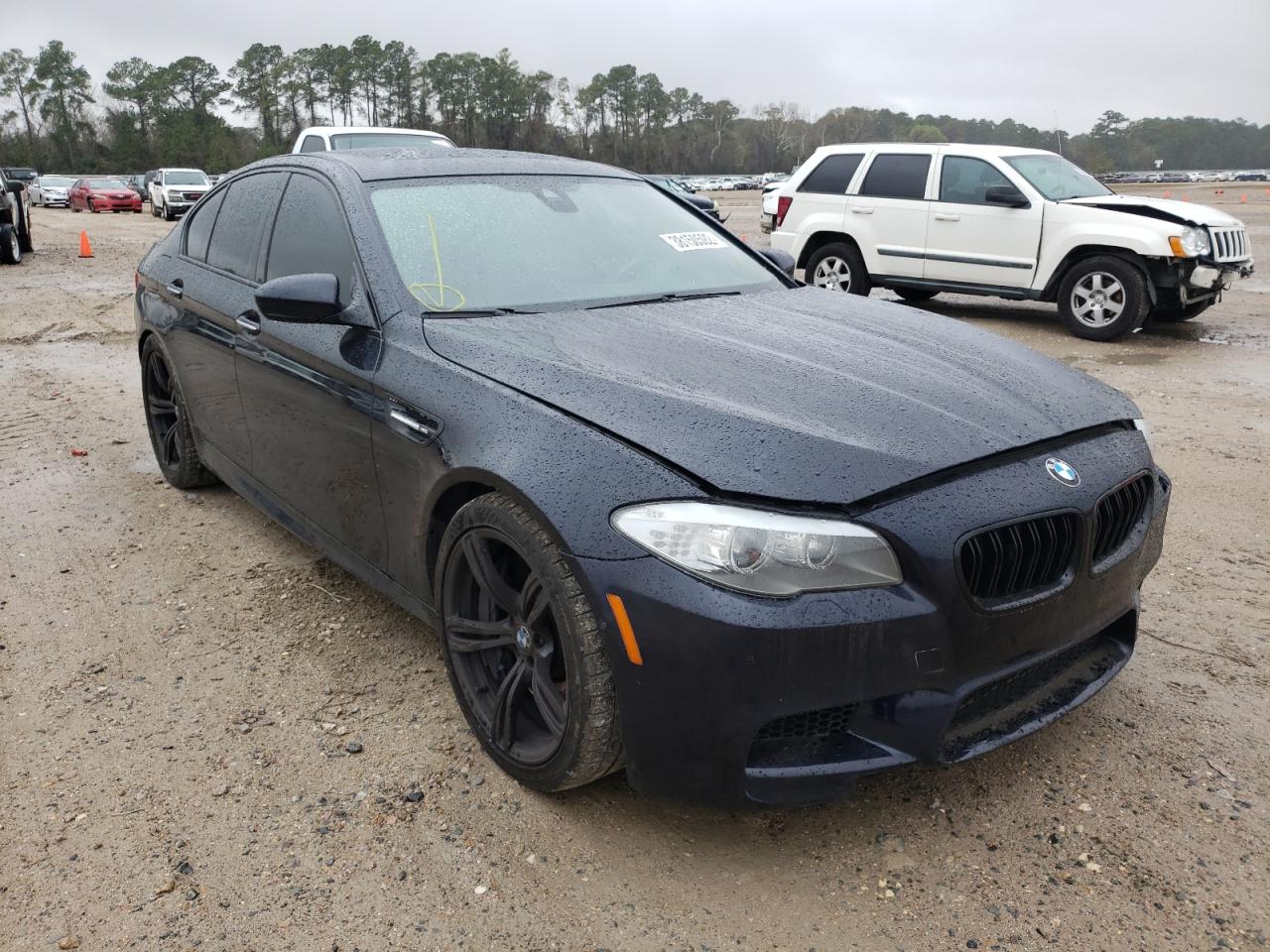 BMW M5 2013 with VIN WBSFV9C56DC773138 - Photo from auction