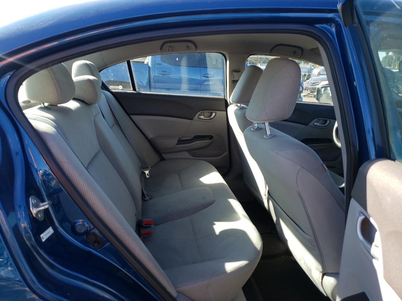 Photo 6 from auction – 2012 HONDA CIVIC LX with VIN 19XFB2F55CE082449