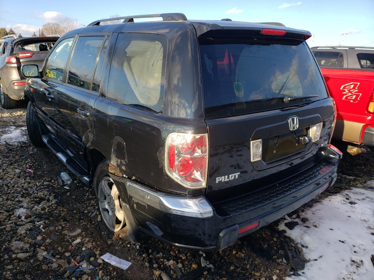 Photo 3 from auction – 2006 HONDA PILOT EX with VIN 5FNYF18746B010291