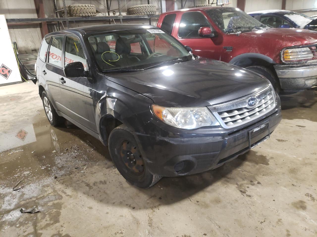 SUBARU FORESTER 2 2013 with VIN JF2SHAAC4DG405700 - Photo from auction