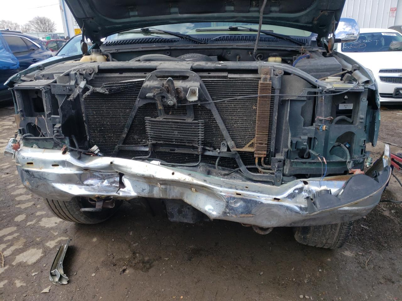 Photo 10 from auction – 2001 GMC YUKON with VIN 1GKEK13T11J128274