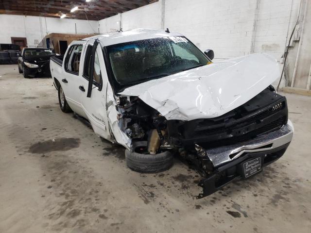 CHEVROLET SILVERADO 2011 with VIN 3GCPKSE3XBG206898 - Photo from auction