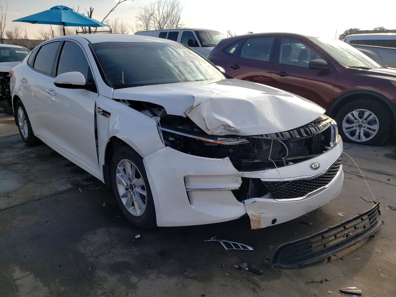 KIA OPTIMA LX 2016 with VIN KNAGT4L30G5073107 - Photo from auction
