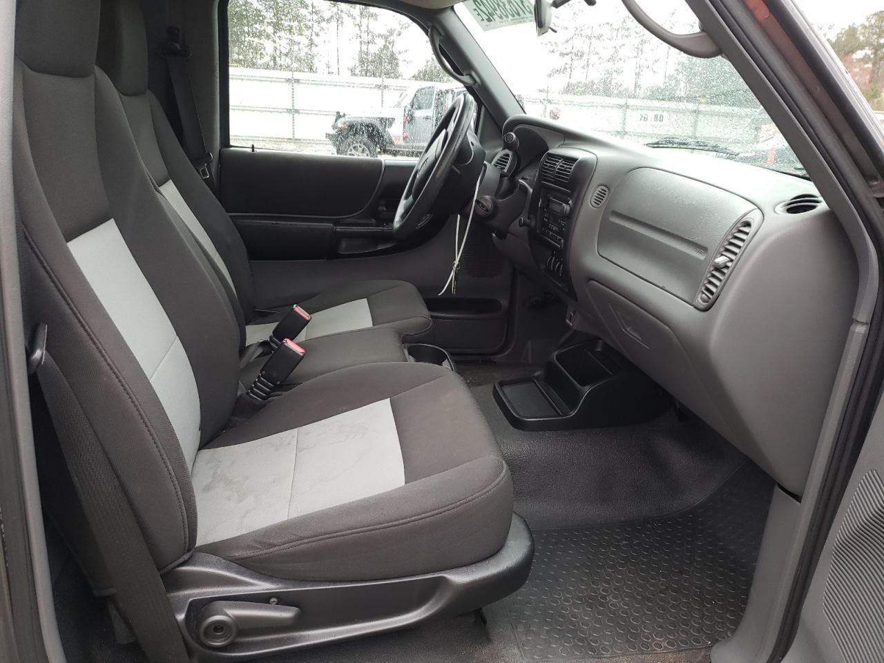 صورة رقم 5 من المزاد - 2004 FORD RANGER مع VIN 1FTYR10U74PB61458