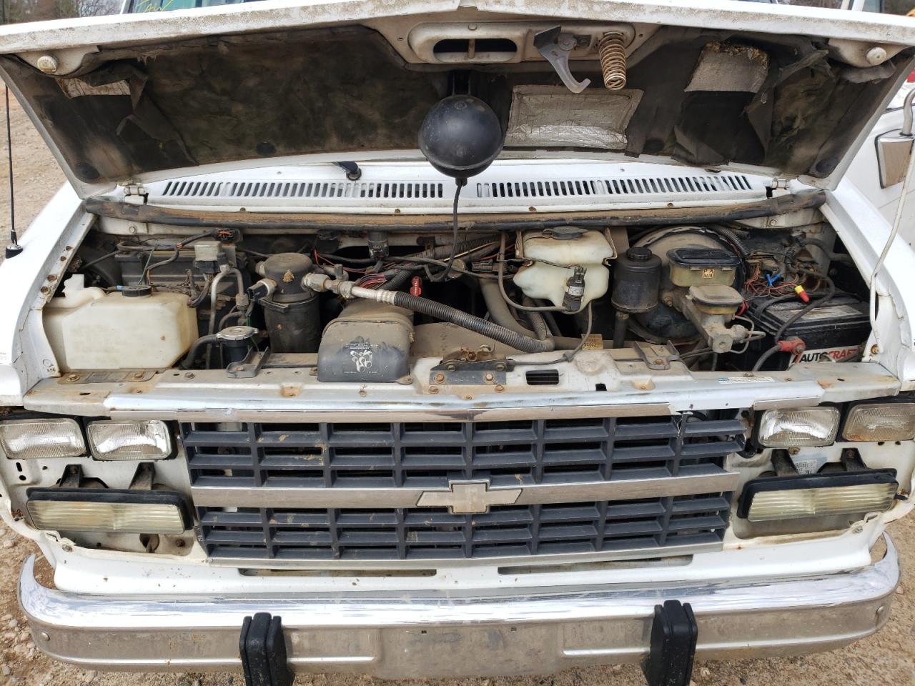 Photo 7 from auction – 1994 CHEVROLET G30 with VIN 1GAGG39K7RF116699