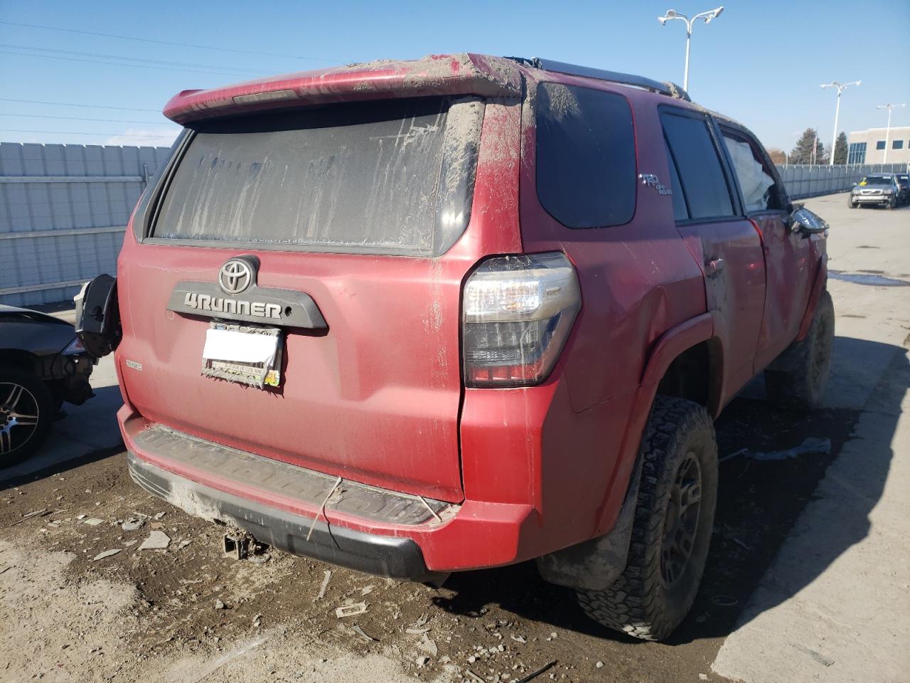 Photo 4 from auction – 2018 TOYOTA 4RUNNER SR with VIN JTEBU5JR5J5601606