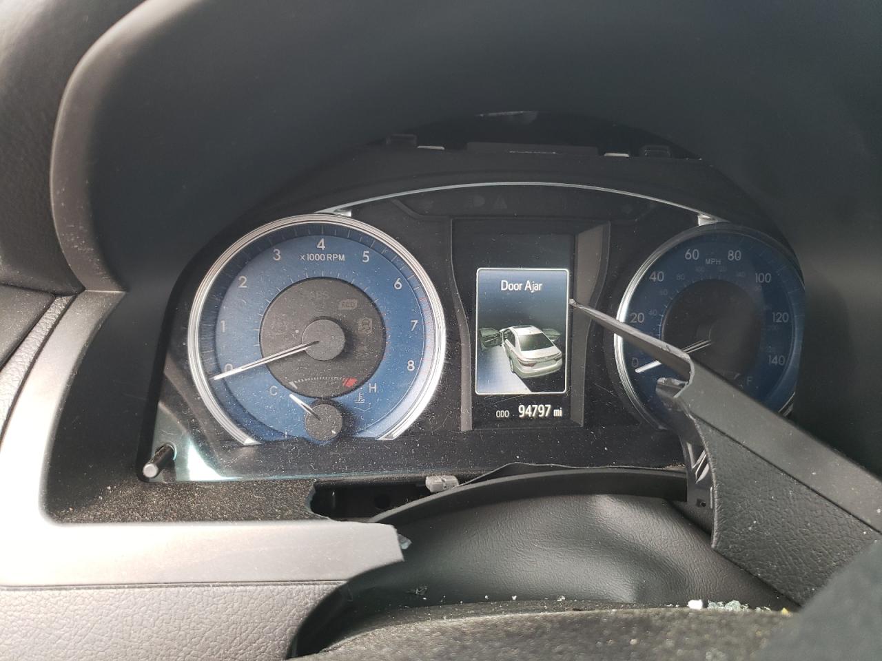 Photo 8 from auction – 2017 TOYOTA CAMRY LE with VIN 4T1BF1FK2HU737089