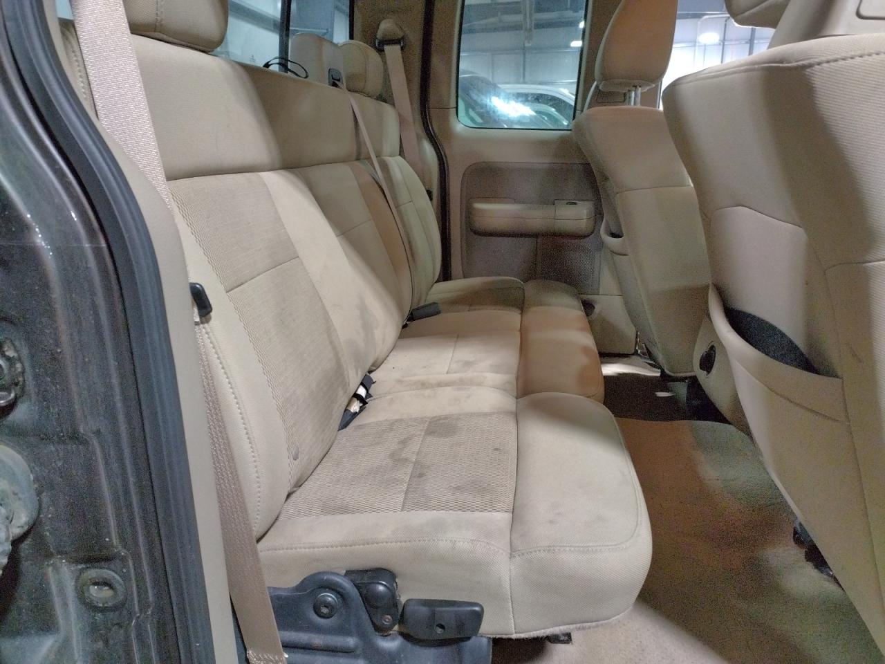 Photo 6 from auction – 2005 FORD F150 with VIN 1FTPX14505FA96688