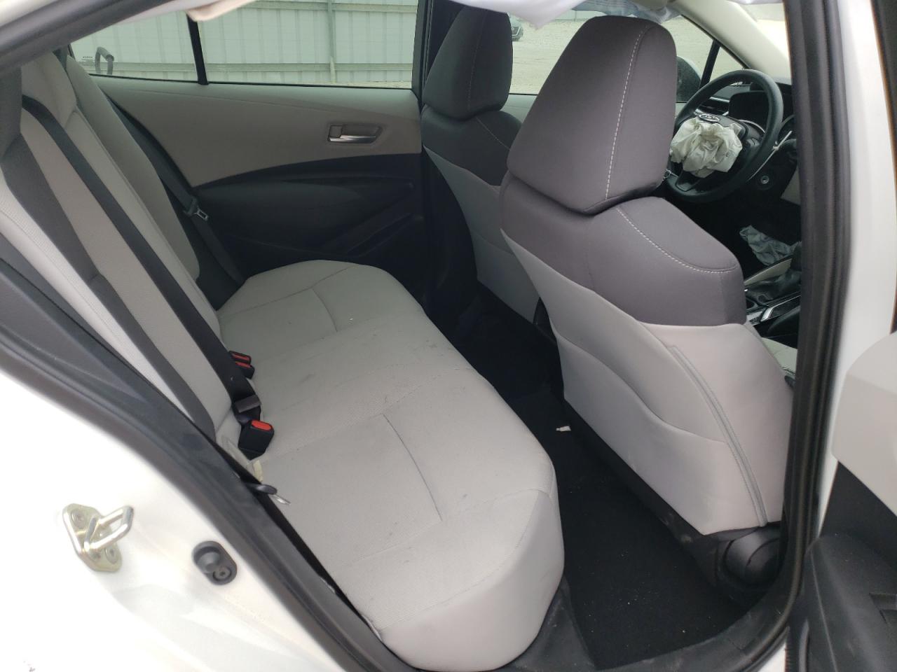 Photo 6 from auction – 2020 TOYOTA COROLLA LE with VIN 5YFEPRAE9LP140672