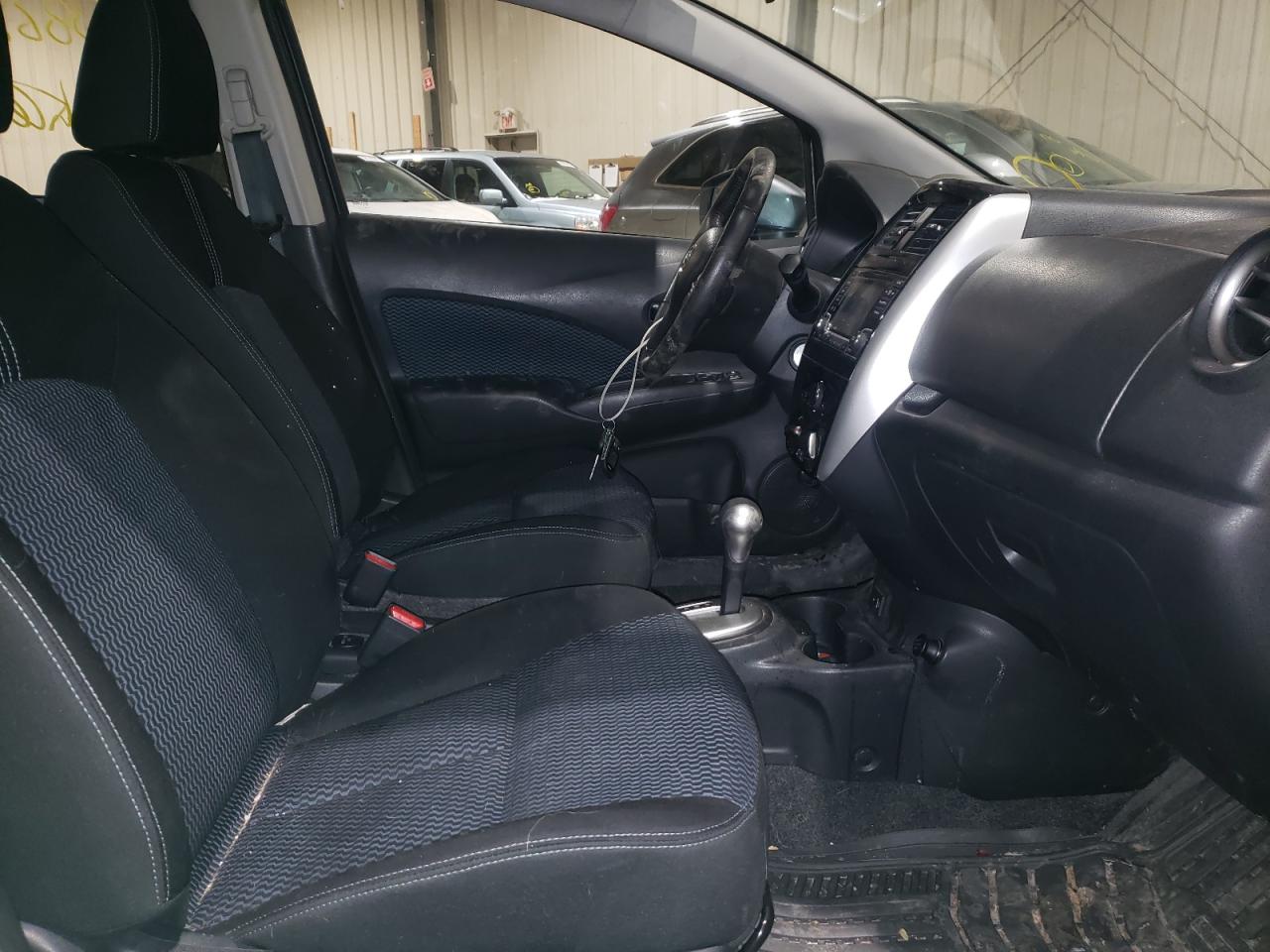Photo 5 from auction – 2017 NISSAN VERSA NOTE with VIN 3N1CE2CP3HL361226