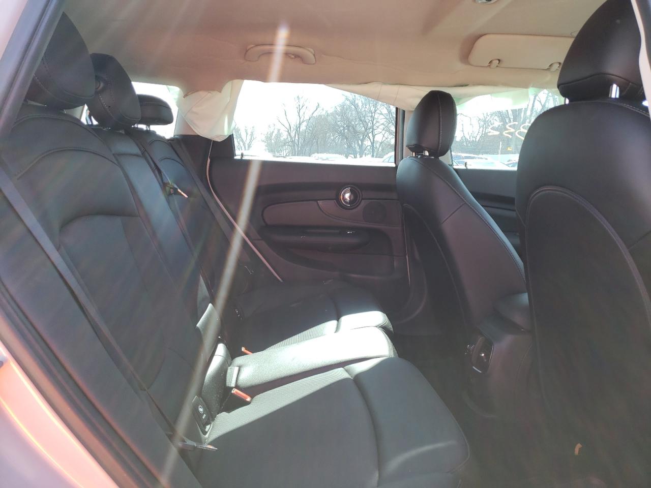 Photo 6 from auction – 2018 MINI COOPER CLU with VIN WMWLN5C54J2E34625