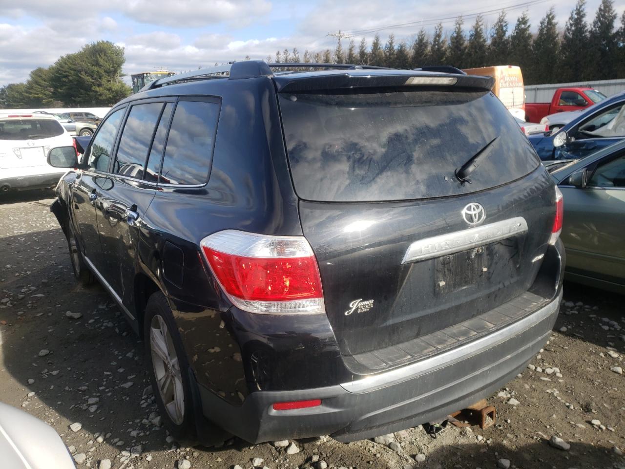 Photo 3 from auction – 2013 TOYOTA HIGHLANDER with VIN 5TDDK3EH6DS178834