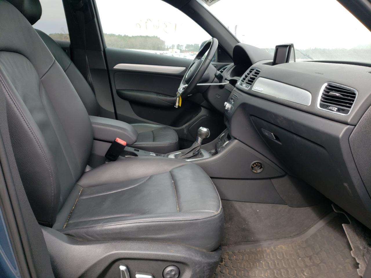 Photo 5 from auction – 2016 AUDI Q3 PREMIUM with VIN WA1EFCFS7GR023211