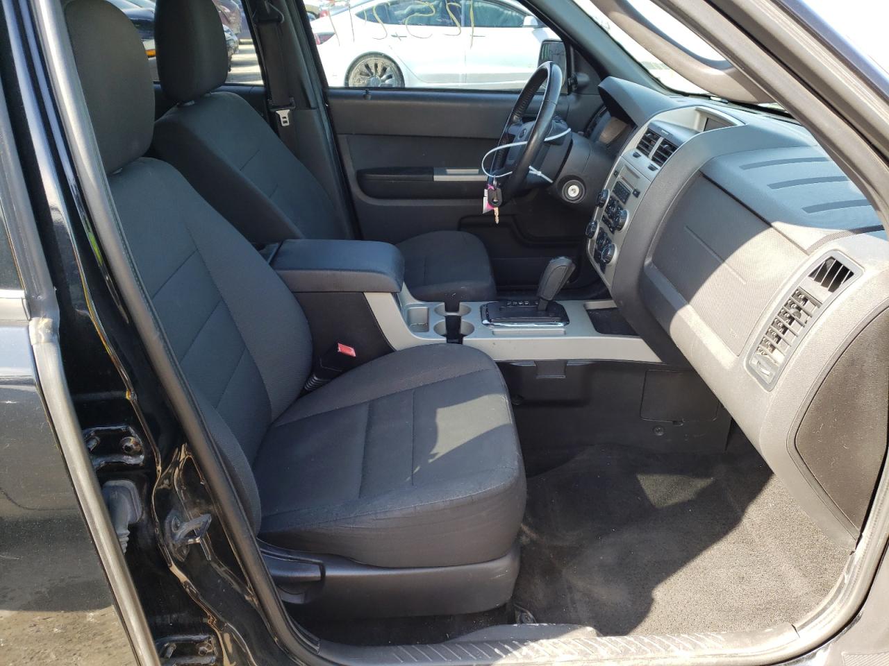 Photo 5 from auction – 2012 FORD ESCAPE XLT with VIN 1FMCU9D7XCKB02715