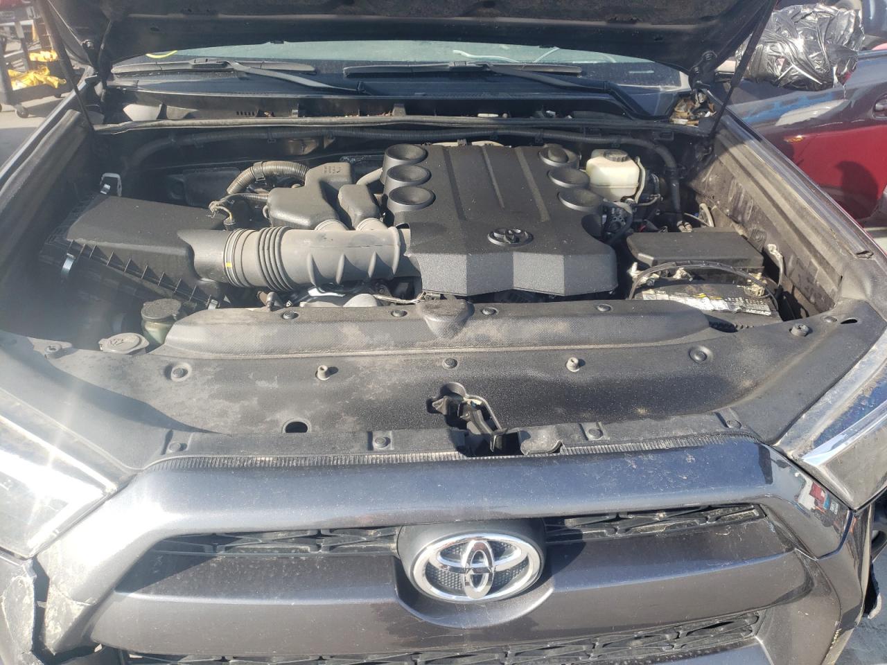Photo 7 from auction – 2019 TOYOTA 4 RUNNER with VIN JTEBU5JRXK5630178