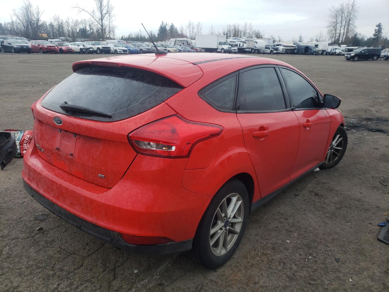 Photo 4 from auction – 2016 FORD FOCUS SE with VIN 1FADP3K22GL263764