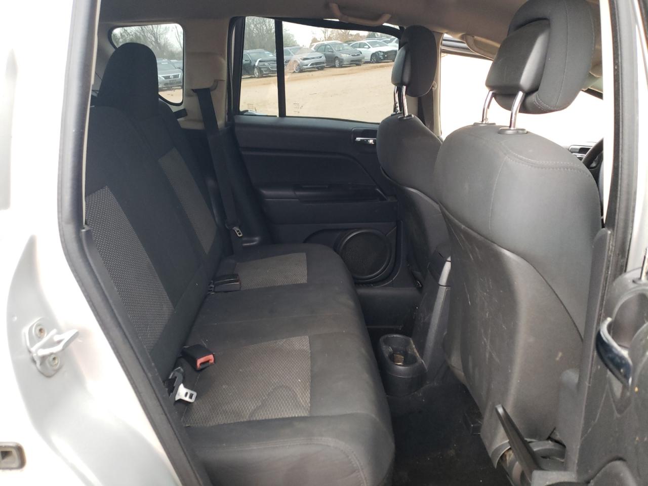 Photo 6 from auction – 2010 JEEP COMPASS SP with VIN 1J4NT4FB3AD593824