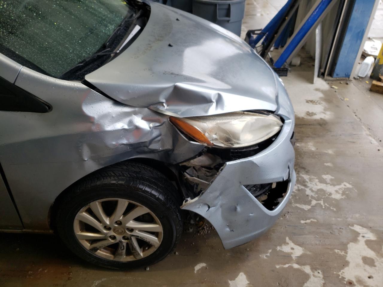 Photo 9 from auction – 2012 MAZDA 5 with VIN JM1CW2BL6C0118413