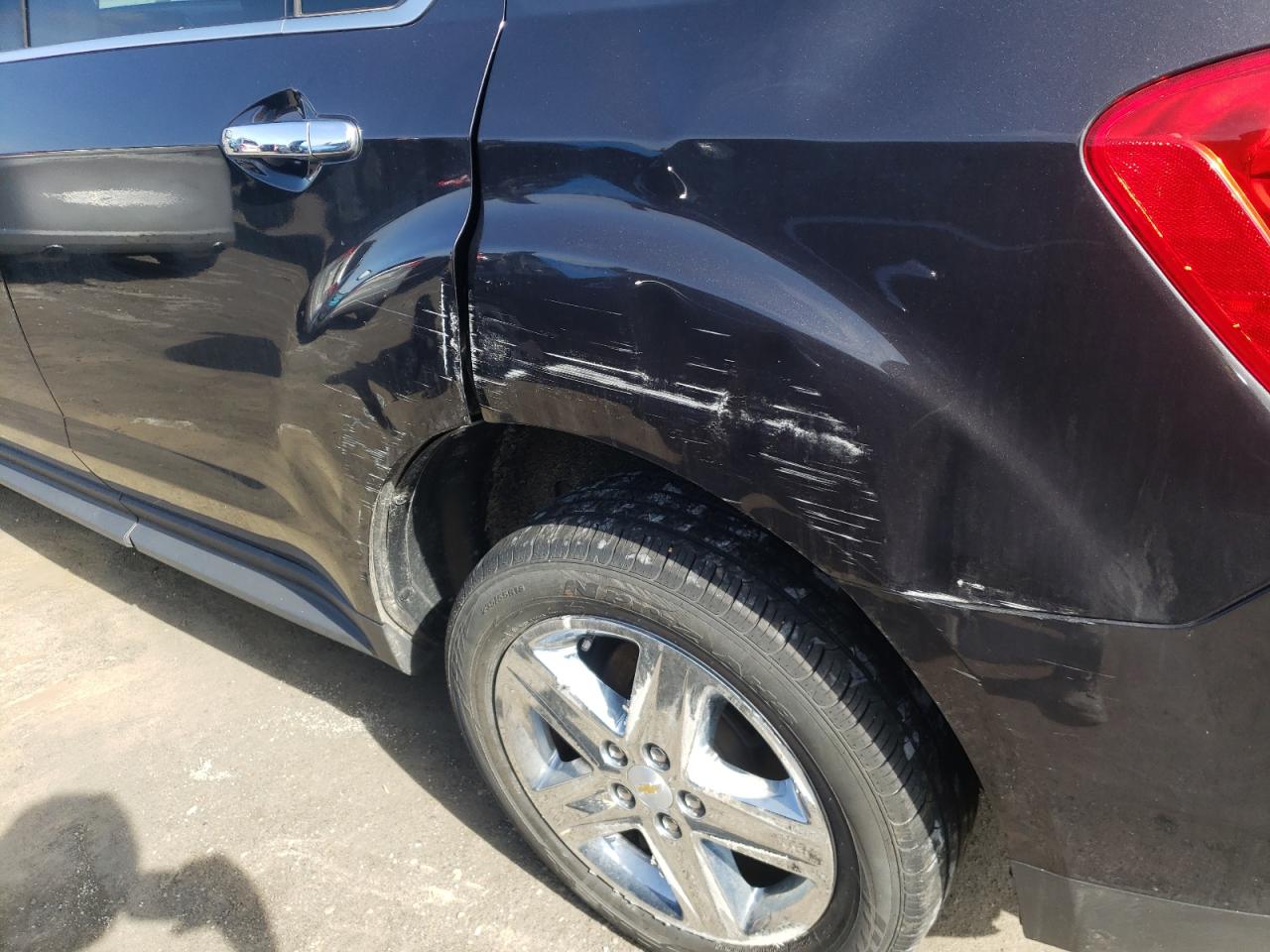 Photo 9 from auction – 2015 CHEVROLET EQUINOX LT with VIN 2GNFLHE30F6323877