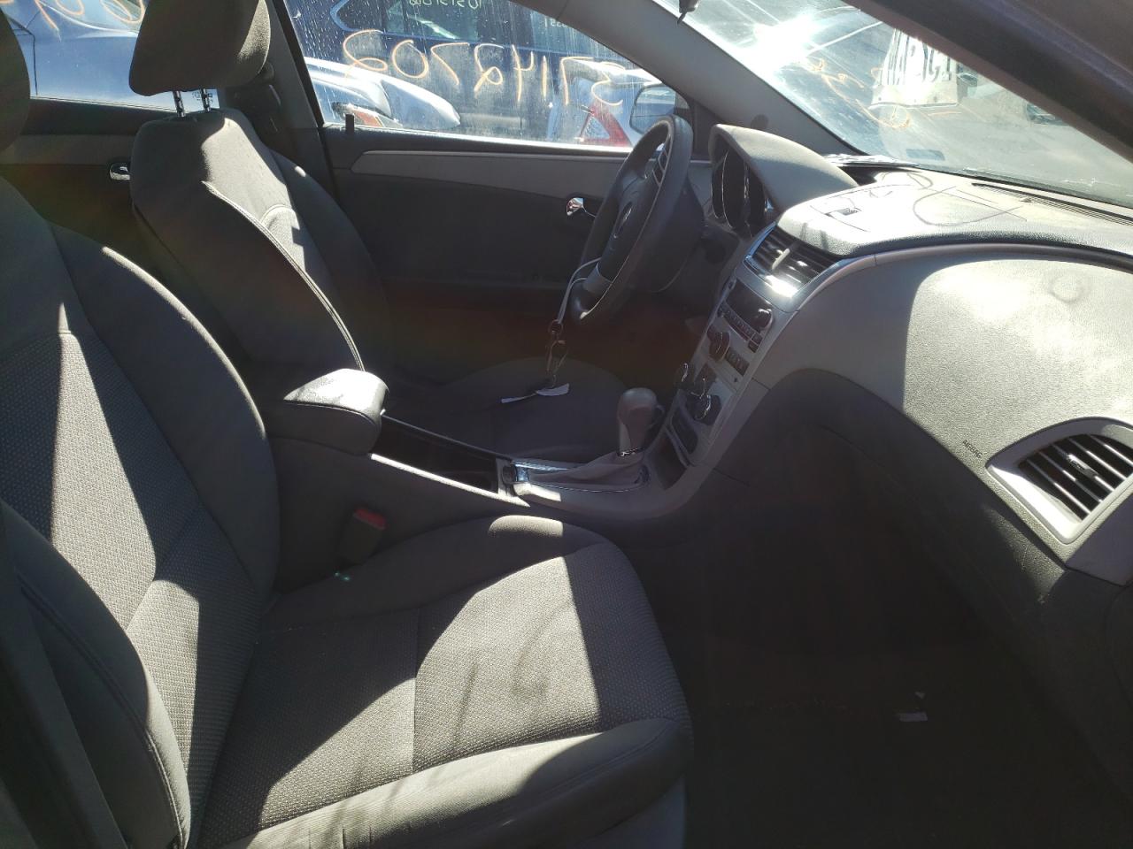 Photo 5 from auction – 2012 CHEVROLET MALIBU LS with VIN 1G1ZA5EU8CF352864