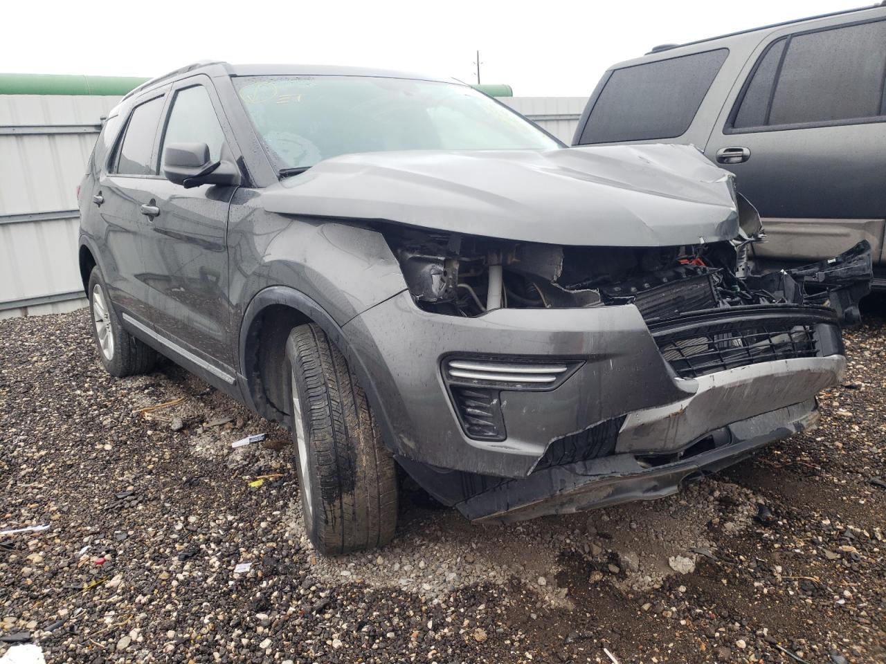 FORD EXPLORER X 2018 with VIN 1FM5K8DH2JGA39255 - Photo from auction