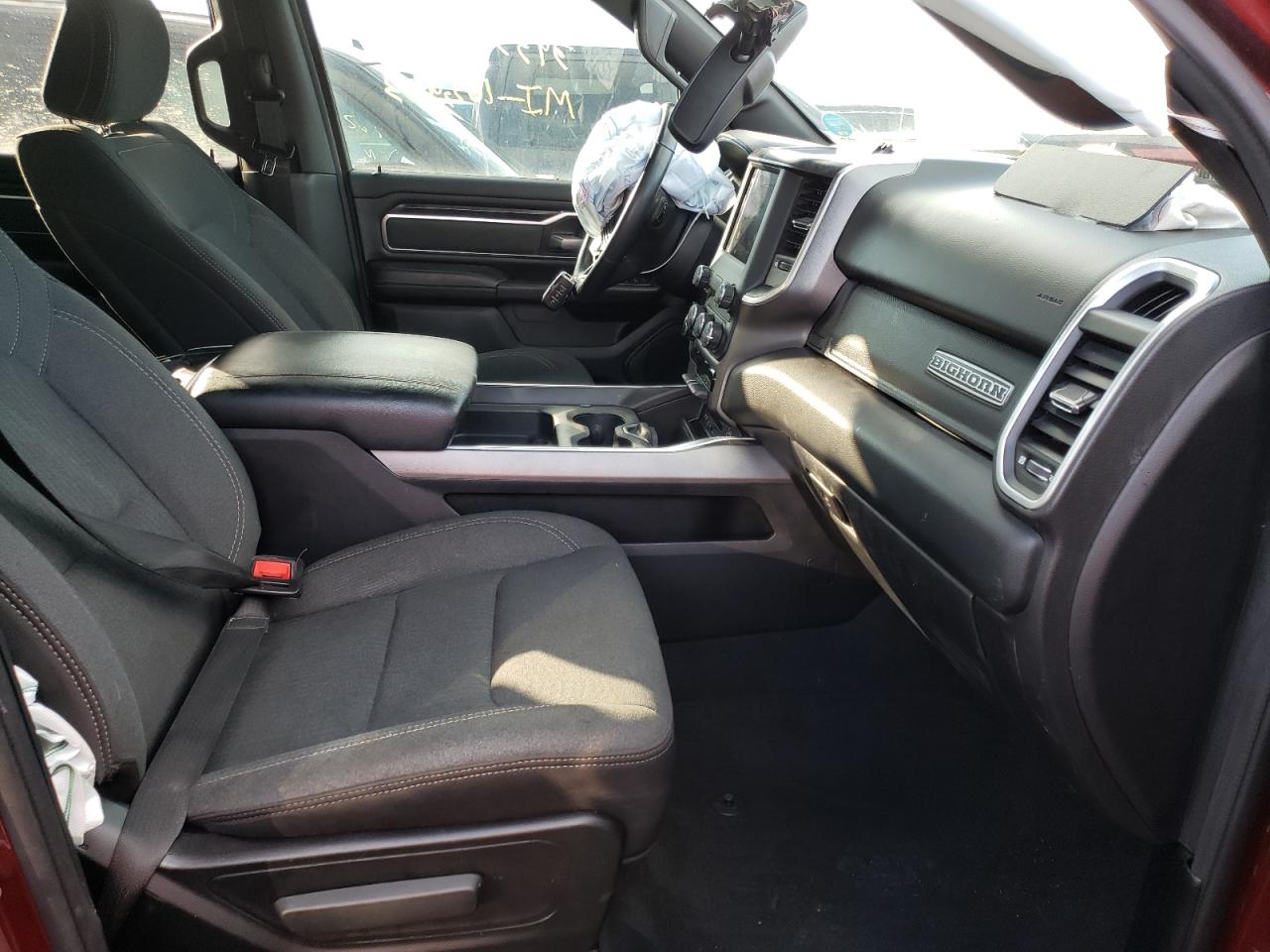 Photo 5 from auction – 2019 RAM 1500 BIG H with VIN 1C6SRFFT3KN743946