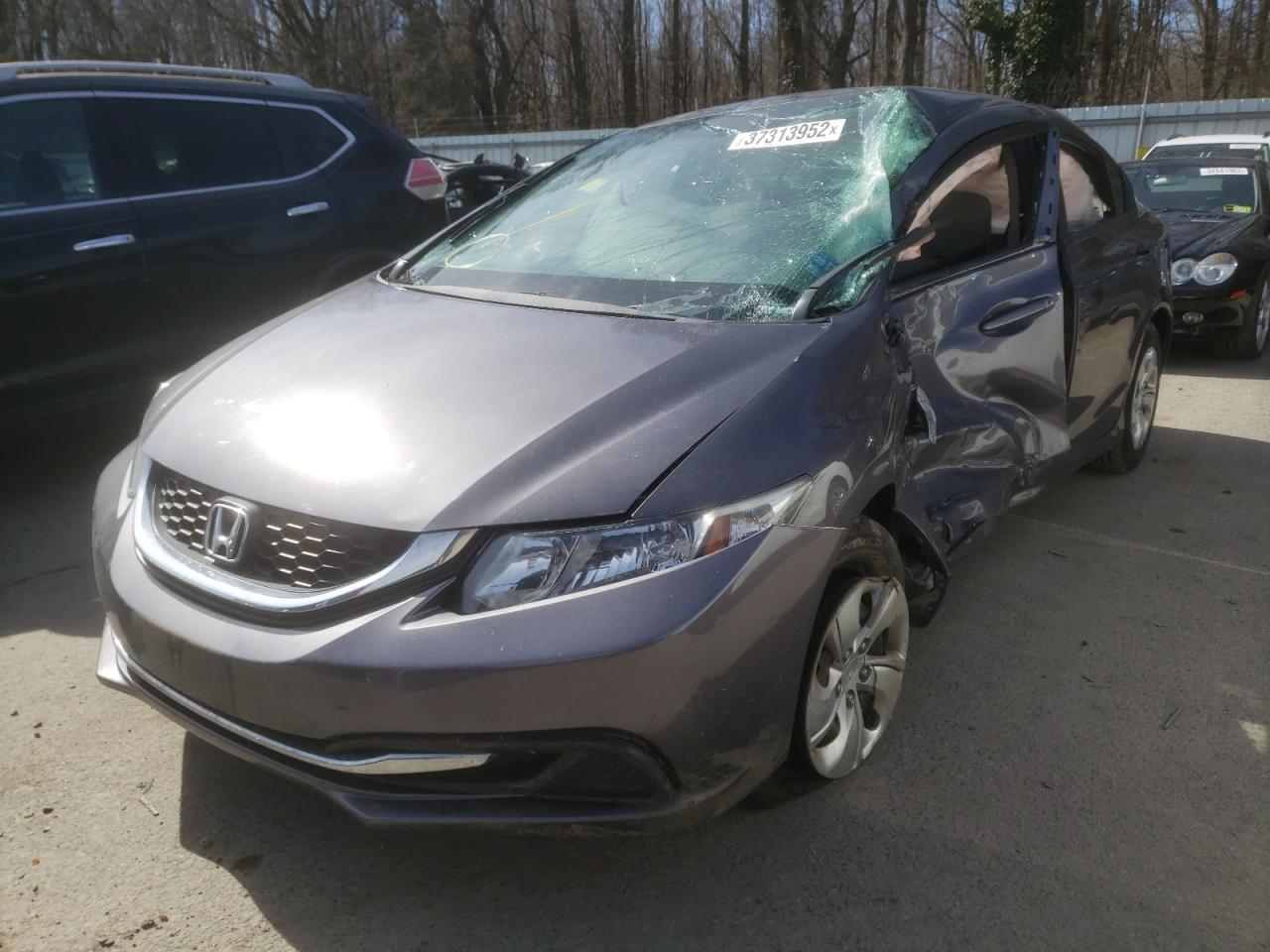 Photo 2 from auction – 2015 HONDA CIVIC LX with VIN 19XFB2F51FE706168