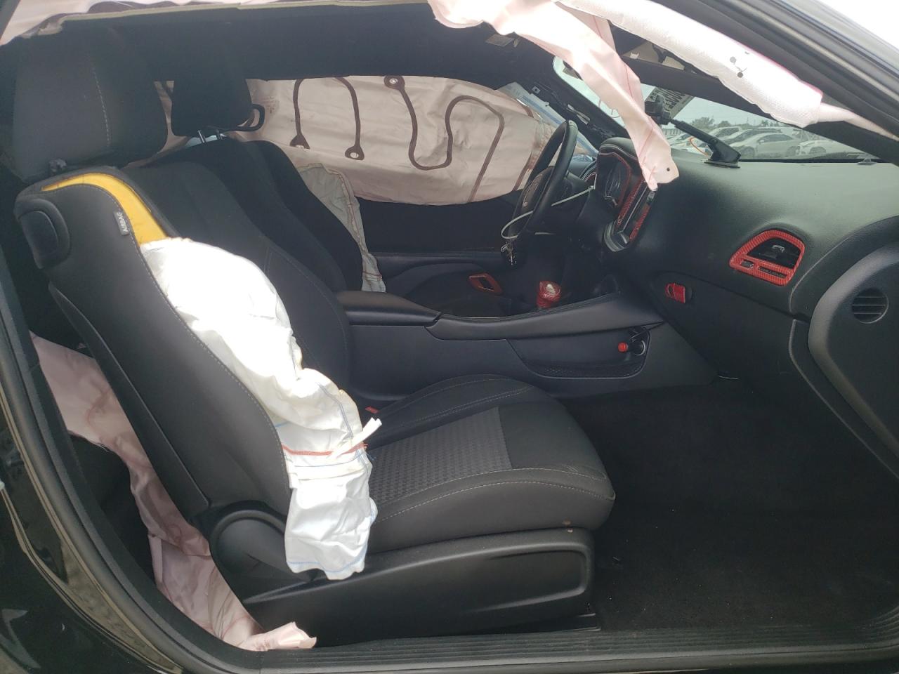 Photo 5 from auction – 2016 DODGE CHALLENGER with VIN 2C3CDZAG2GH176981