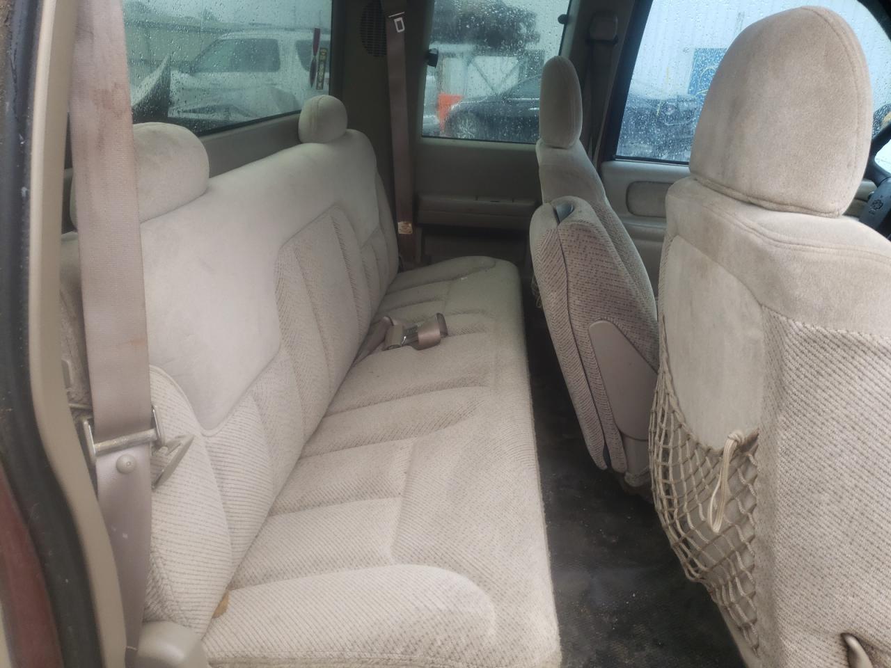 Photo 6 from auction – 1998 CHEVROLET GMT-400 C1 with VIN 2GCEC19R4W1121874