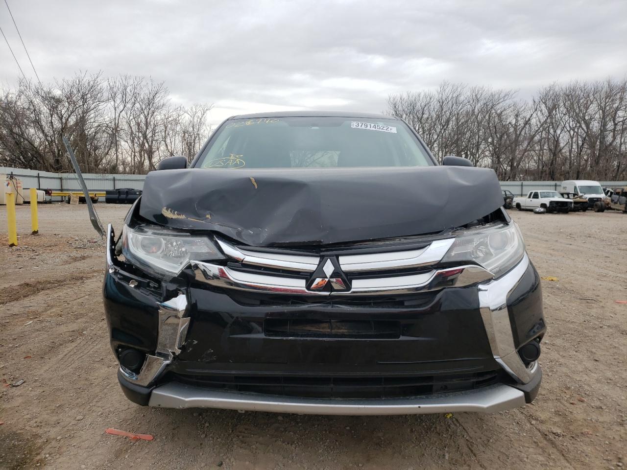 Photo 9 from auction – 2017 MITSUBISHI OUTLANDER with VIN JA4AD2A32HZ026940