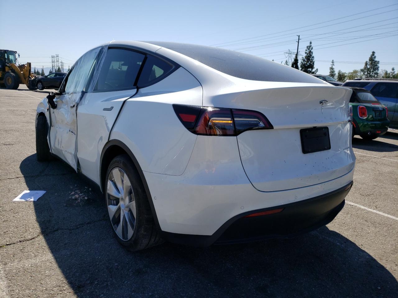 Photo 3 from auction – 2021 TESLA MODEL Y with VIN 5YJYGDEE2MF231502