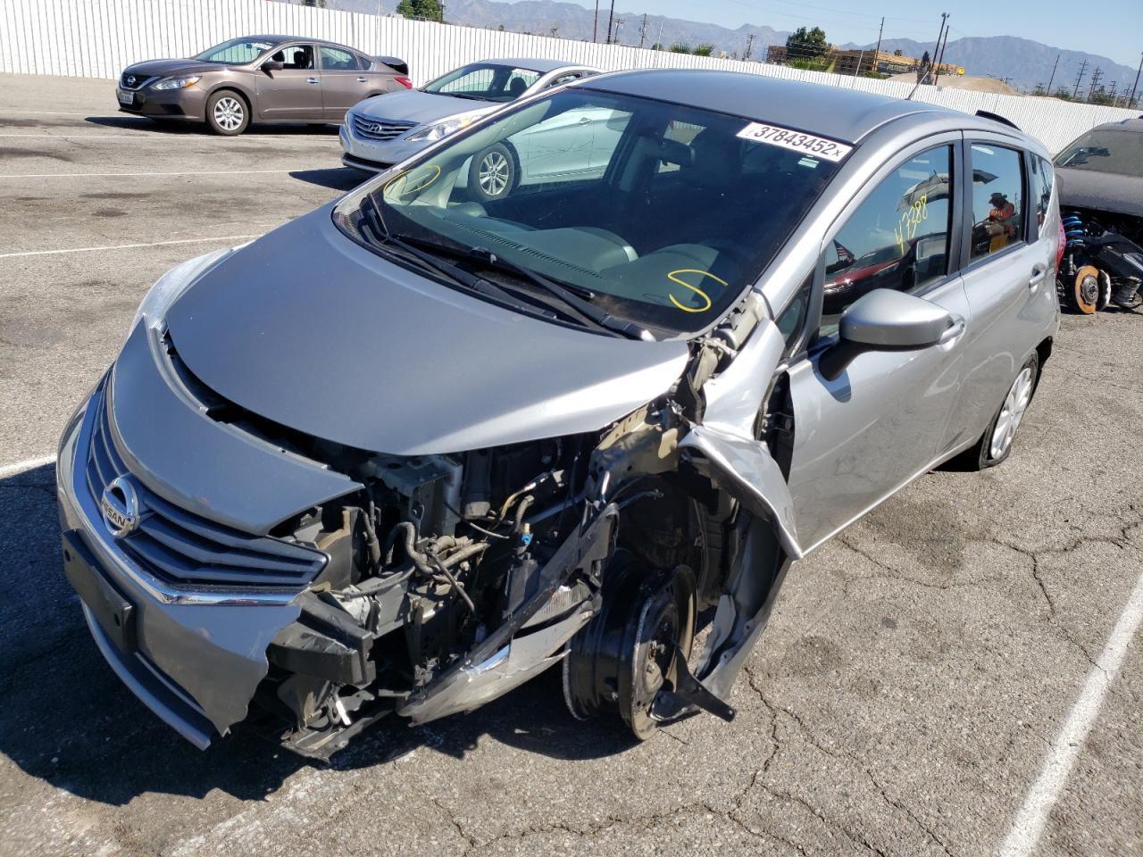 Photo 2 from auction – 2015 NISSAN VERSA NOTE with VIN 3N1CE2CP8FL442090