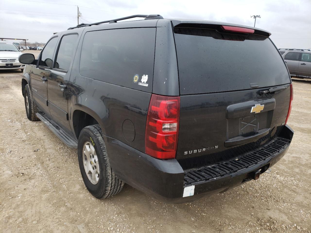 Photo 3 from auction – 2011 CHEVROLET SUBURBAN C with VIN 1GNSCHE02BR366412