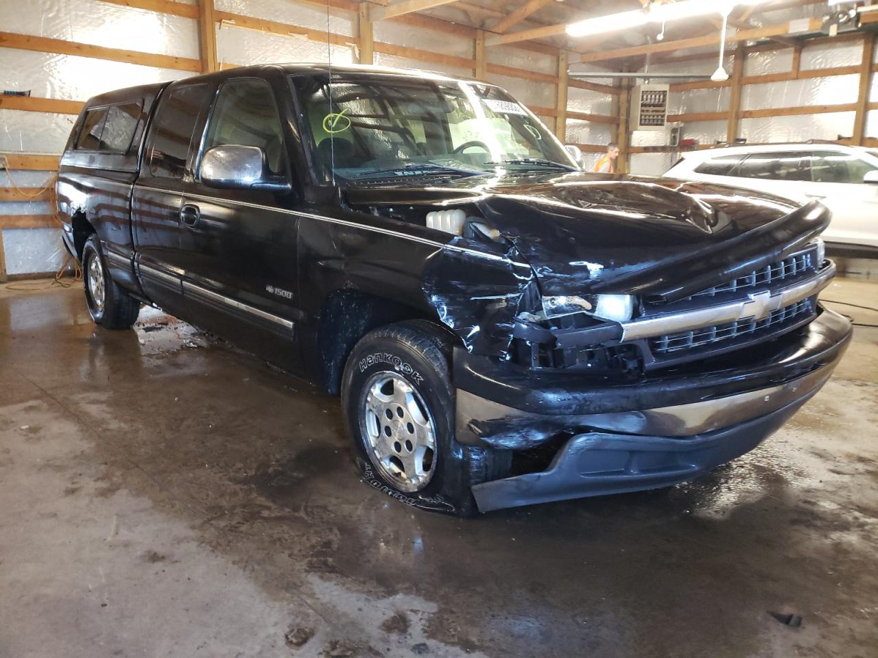 CHEVROLET SILVERADO 2002 with VIN 2GCEC19V521278594 - Photo from auction