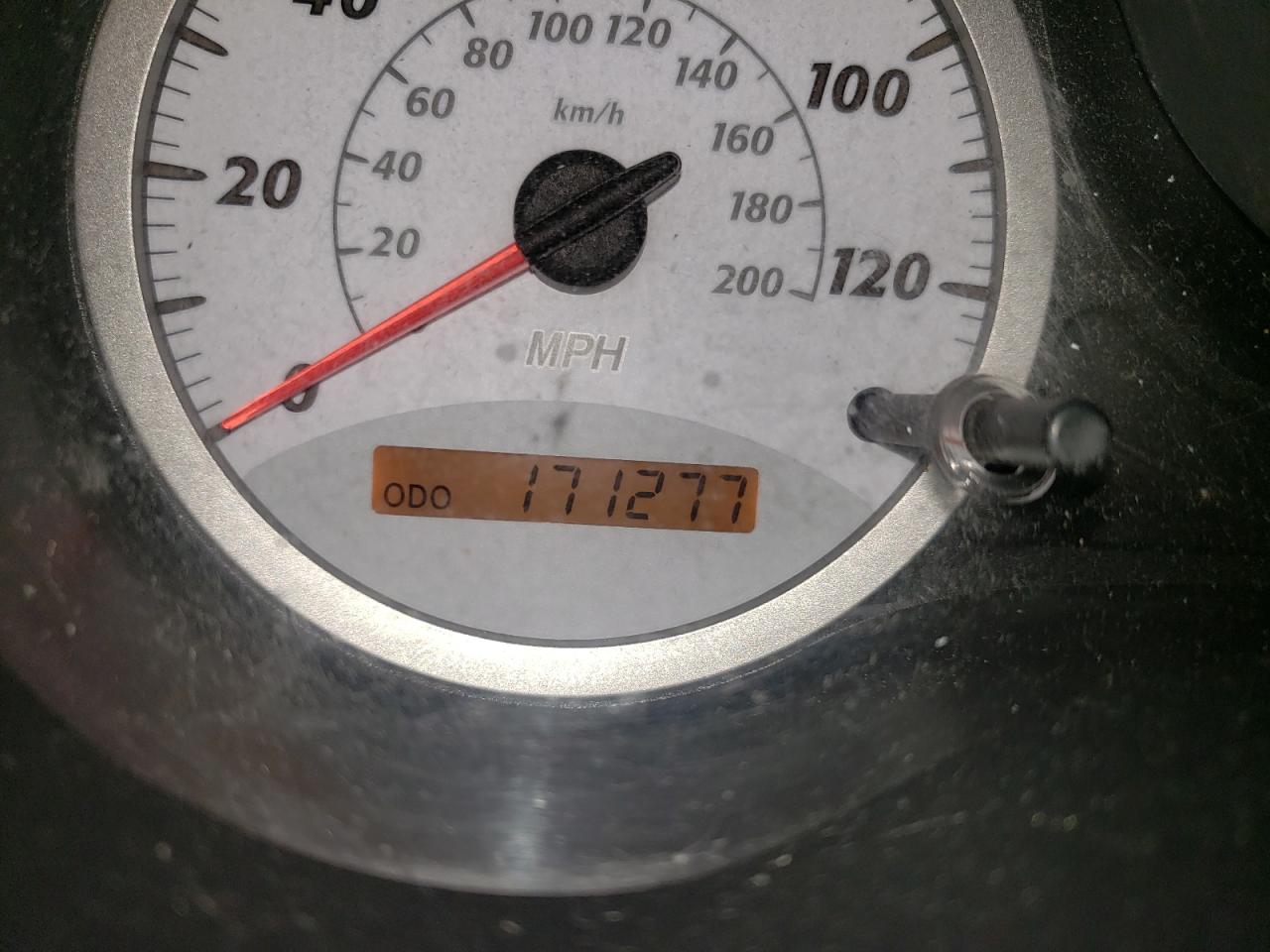 Photo 8 from auction – 2005 TOYOTA RAV4 with VIN JTEHD20V556026334