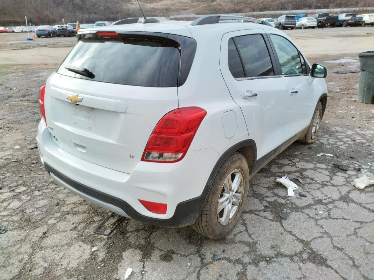 Photo 4 from auction – 2019 CHEVROLET TRAX 1LT with VIN KL7CJLSB0KB958800