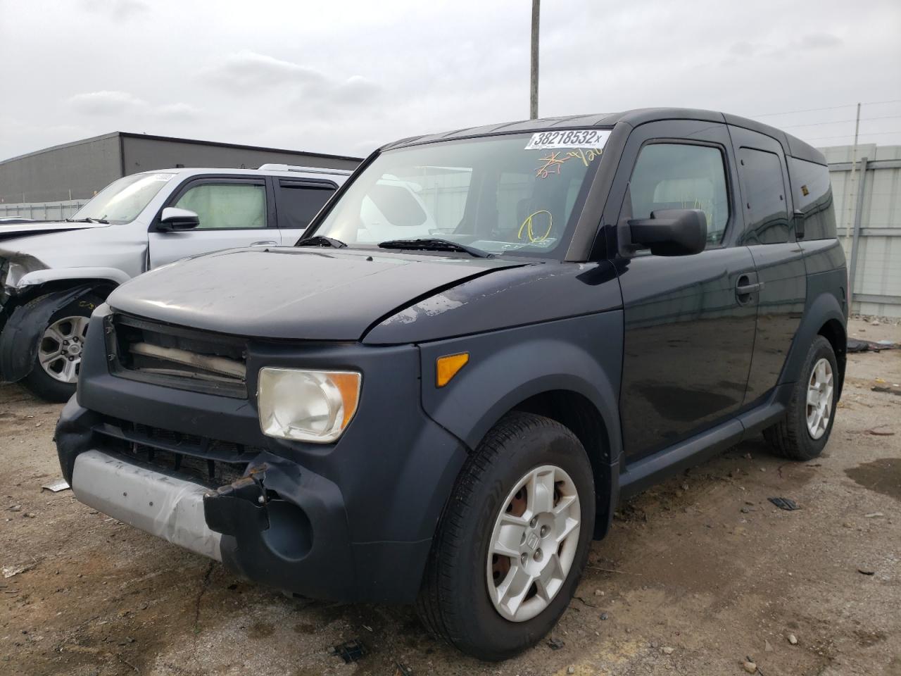 Photo 2 from auction – 2006 HONDA ELEMENT LX with VIN 5J6YH18336L007283