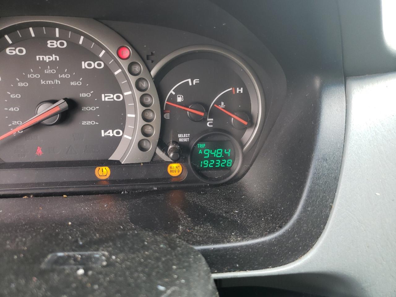 Photo 8 from auction – 2005 HONDA PILOT EXL with VIN 5FNYF18515B023934