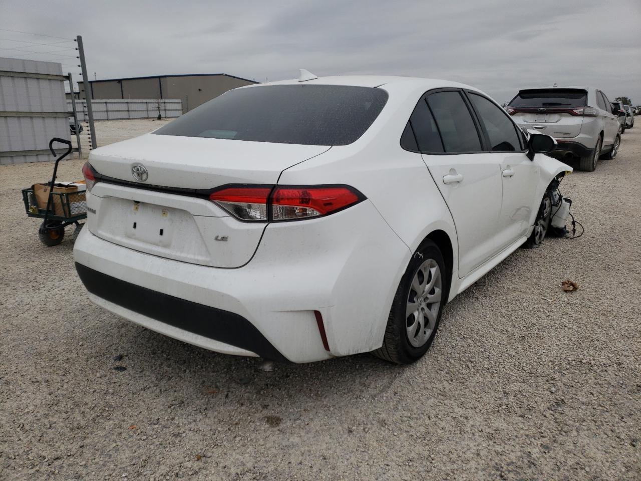Photo 4 from auction – 2020 TOYOTA COROLLA LE with VIN 5YFEPRAE9LP140672