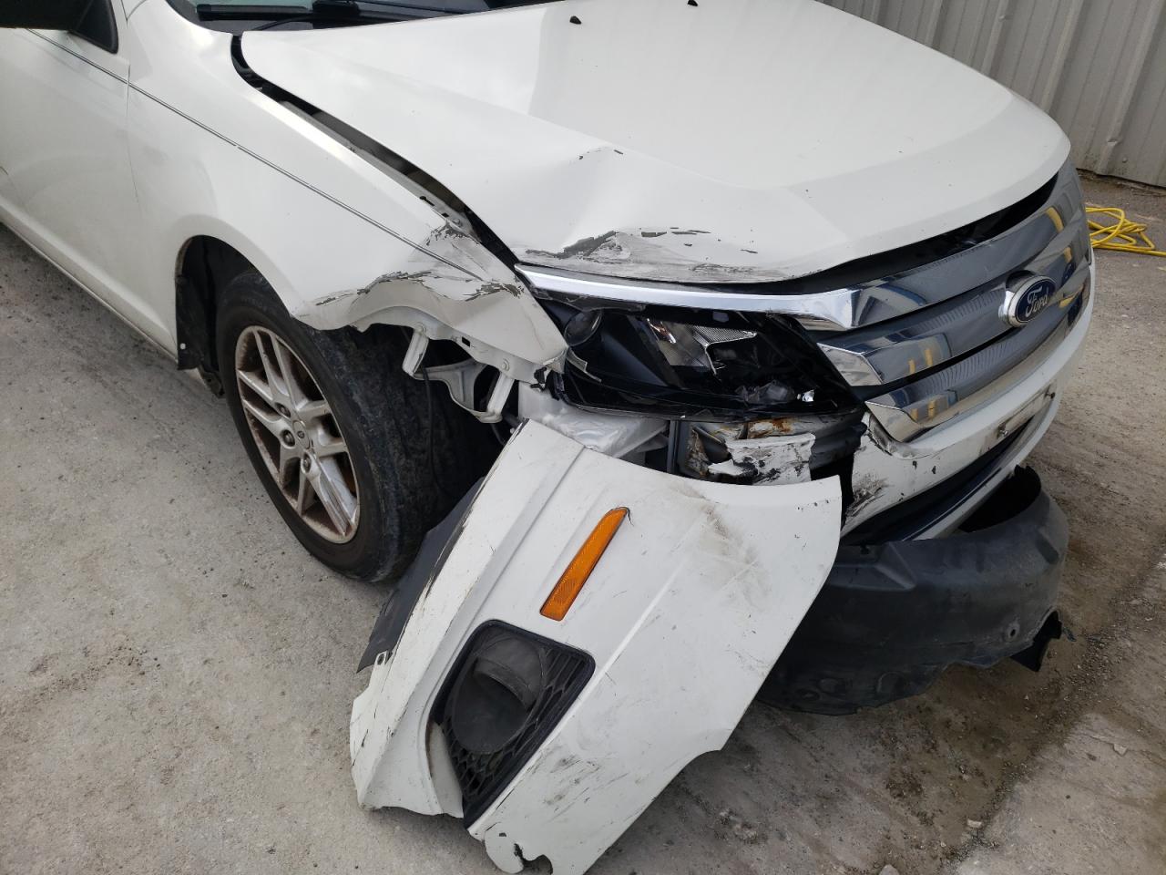 Photo 9 from auction – 2011 FORD FUSION with VIN 3FAHP0GA9BR176843