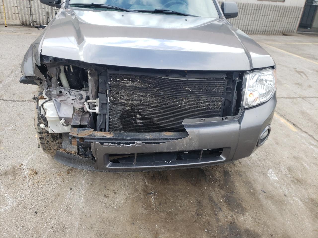 Photo 9 from auction – 2010 FORD ESCAPE XLT with VIN 1FMCU0DG0AKA36071
