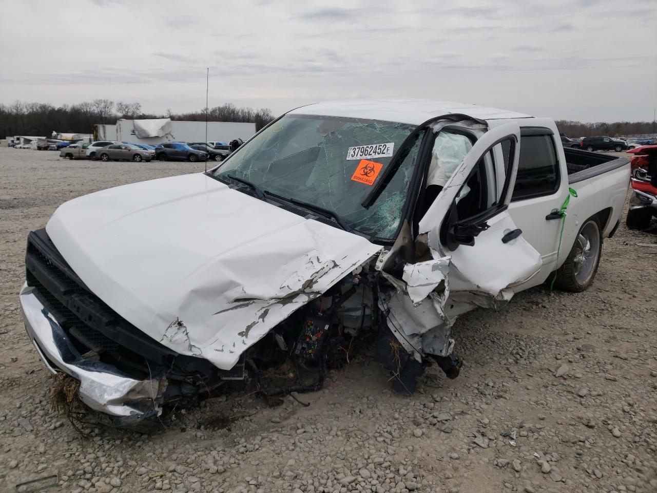 Photo 2 from auction – 2011 CHEVROLET SILVERADO with VIN 3GCPCSEA3BG106427