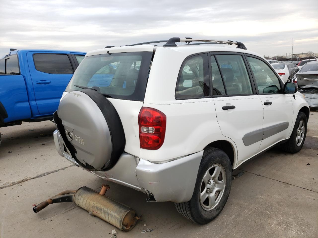 Photo 4 from auction – 2004 TOYOTA RAV4 with VIN JTEGD20V440012454